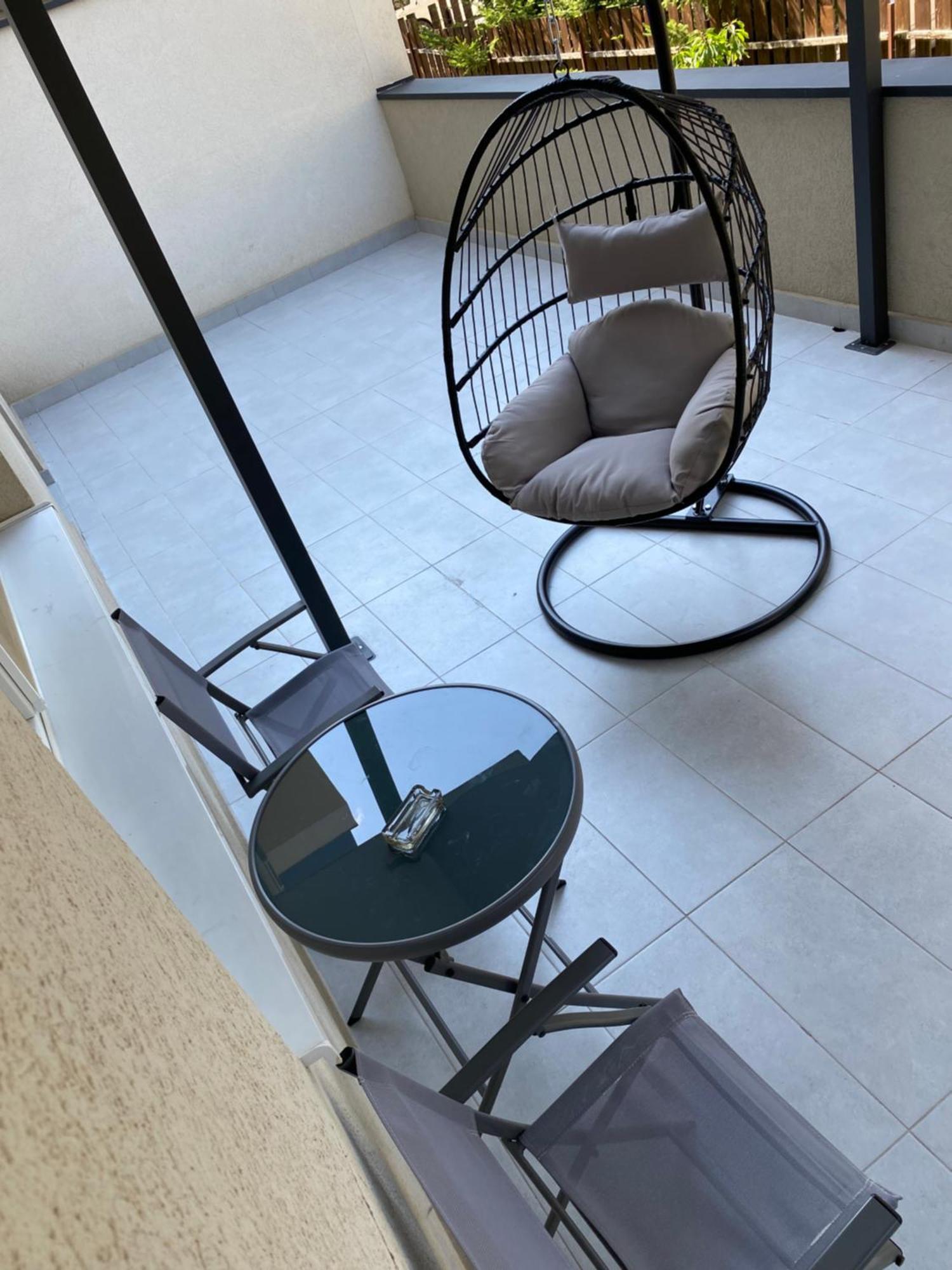 Apartament Cu Terasa Atelierul De Pizza Floreşti Buitenkant foto
